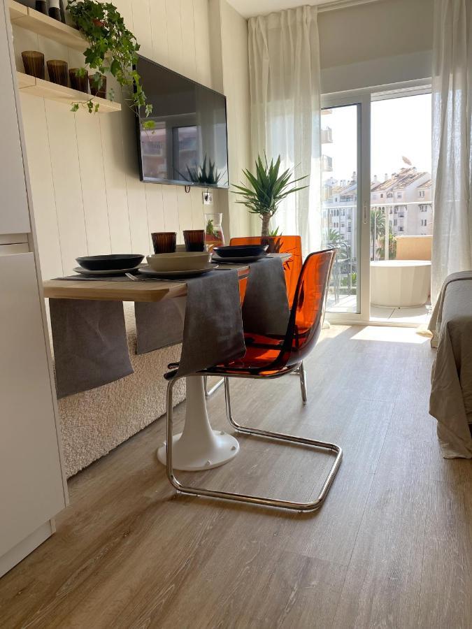 Minerva Estudio White Jasmine, And Pool Appartement